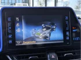 Toyota C-HR (2017) thumbnail 32