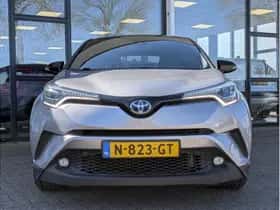 Toyota C-HR (2017) thumbnail 6