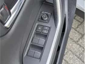 Toyota RAV4 (2025) thumbnail 26