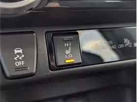 Toyota RAV4 (2025) thumbnail 40