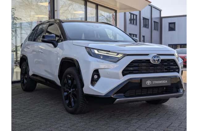 Toyota RAV4 (2025) thumbnail 5