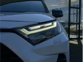 Toyota RAV4 (2025) thumbnail 8