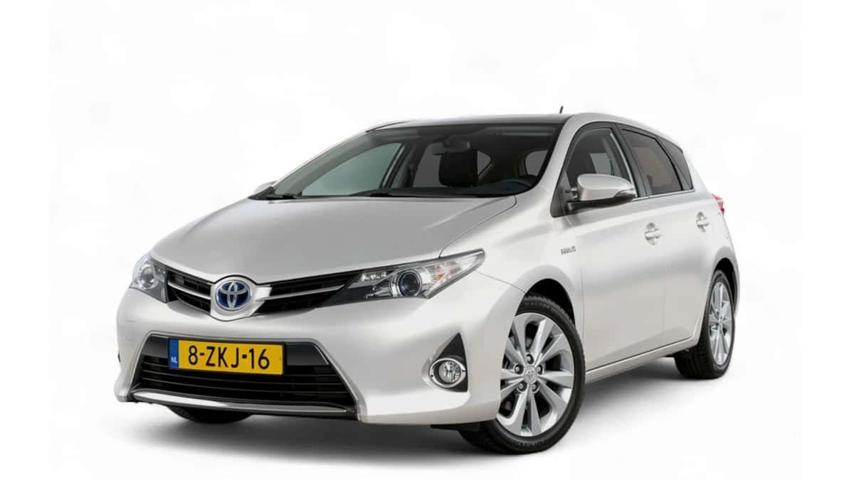 Toyota Auris (2015) — foto 1