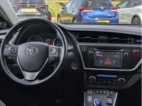 Toyota Auris (2015) thumbnail 21