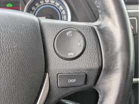 Toyota Auris (2015) thumbnail 25