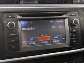 Toyota Auris (2015) thumbnail 28