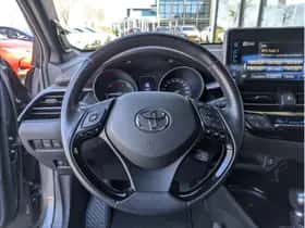 Toyota C-HR (2017) thumbnail 28