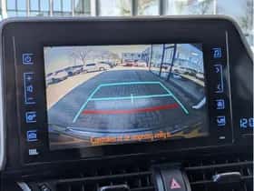 Toyota C-HR (2017) thumbnail 37