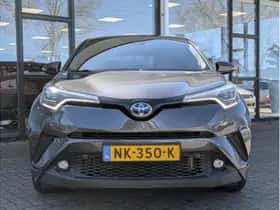 Toyota C-HR (2017) thumbnail 6