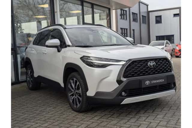 Toyota Corolla (2024) thumbnail 5