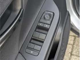 Toyota C-HR (2024) thumbnail 22