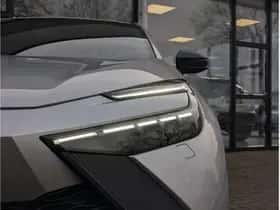 Toyota C-HR (2024) thumbnail 7