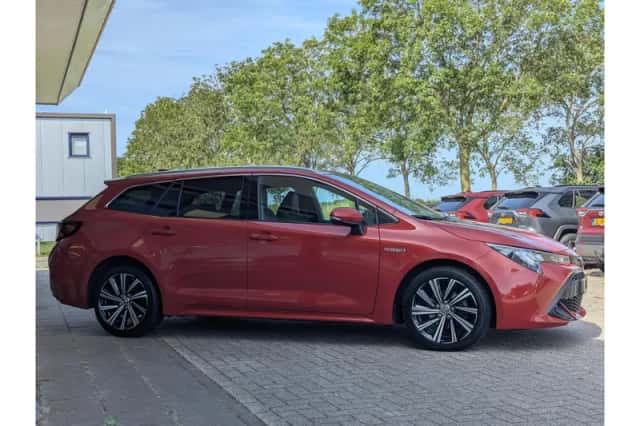 Toyota Corolla (2021) thumbnail 4