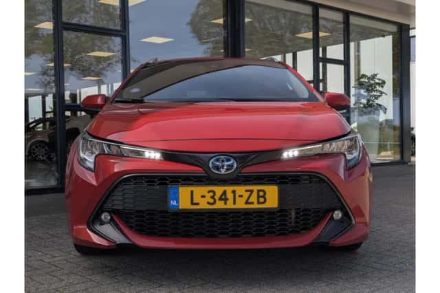 Toyota Corolla (2021) thumbnail 6