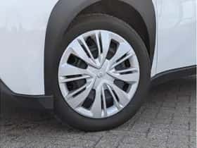 Toyota Aygo X (2023) thumbnail 2