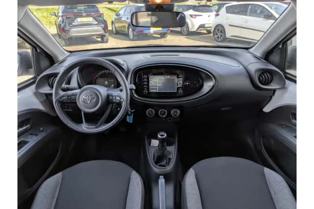 Toyota Aygo X (2023) thumbnail 3