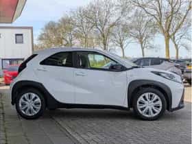 Toyota Aygo X (2023) thumbnail 4