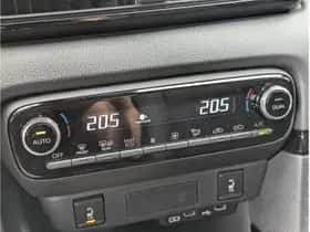 Toyota Yaris (2024) thumbnail 33