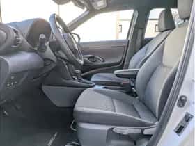 Toyota Yaris Cross (2024) thumbnail 18