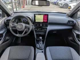 Toyota Yaris Cross (2024) thumbnail 3