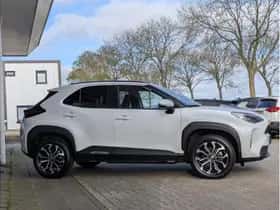 Toyota Yaris Cross (2024) thumbnail 4