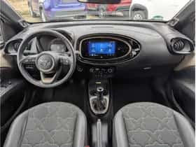 Toyota Aygo X (2023) thumbnail 4