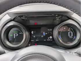 Toyota Yaris (2023) thumbnail 30