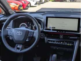 Toyota C-HR (2024) thumbnail 31