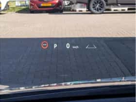 Toyota C-HR (2024) thumbnail 33