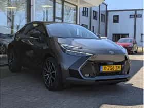 Toyota C-HR (2024) thumbnail 5