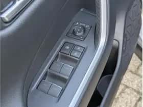 Toyota RAV4 (2024) thumbnail 23