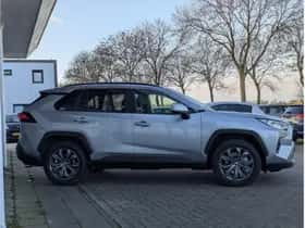 Toyota RAV4 (2024) thumbnail 4
