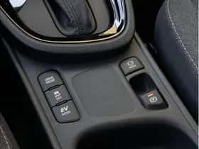 Toyota Yaris Cross (2025) thumbnail 36
