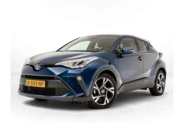 Toyota C-HR (2023) thumbnail 1