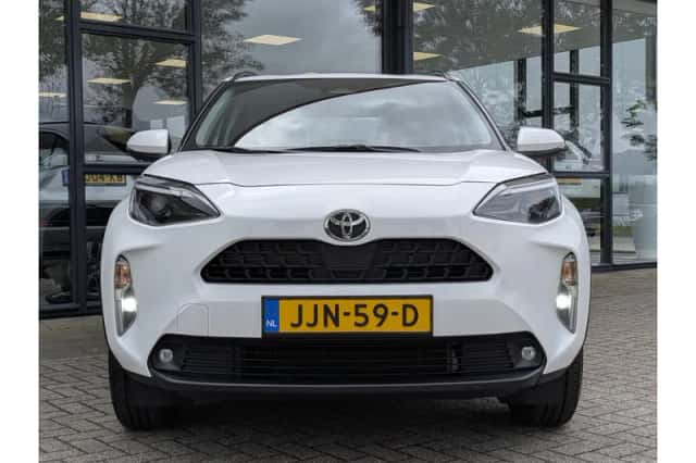Toyota Yaris Cross (2024) thumbnail 6