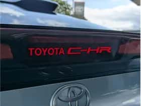 Toyota C-HR (2024) thumbnail 13