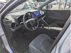 Toyota C-HR (2024) thumbnail 18