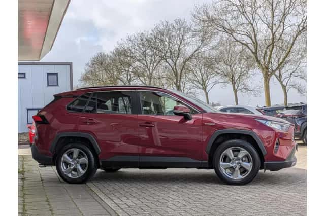 Toyota RAV4 (2019) thumbnail 4
