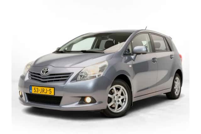Toyota Verso (2009) thumbnail 1