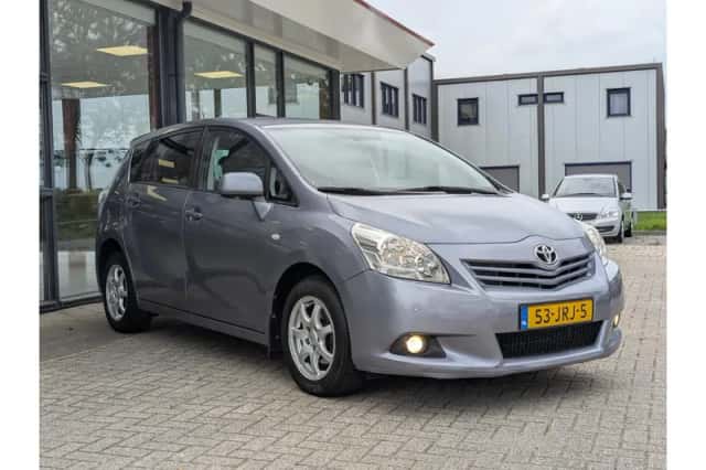 Toyota Verso (2009) thumbnail 5
