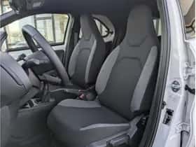 Toyota Aygo X (2025) thumbnail 16