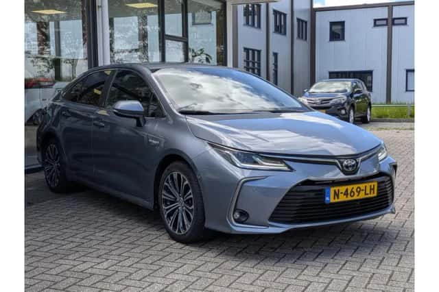 Toyota Corolla (2021) thumbnail 5