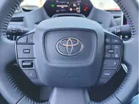 Toyota bZ4X (2024) thumbnail 17