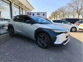 Toyota bZ4X (2024) thumbnail 9