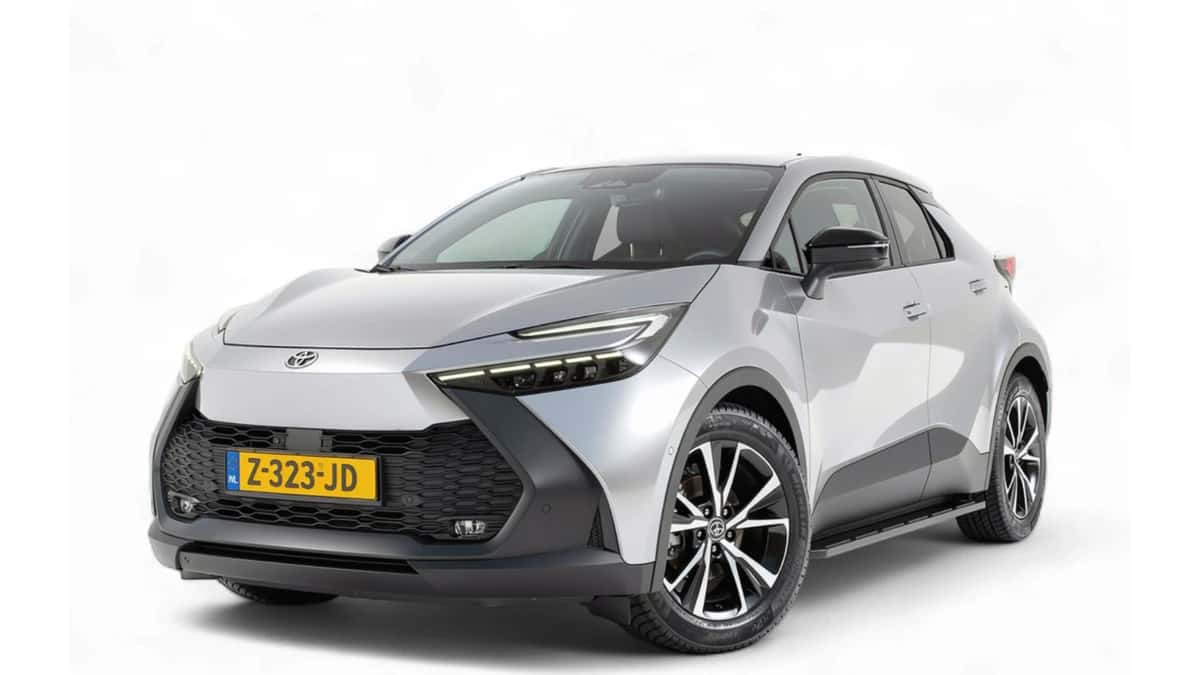 Toyota C-HR (2024) — foto 1