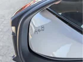 Toyota C-HR (2024) thumbnail 13
