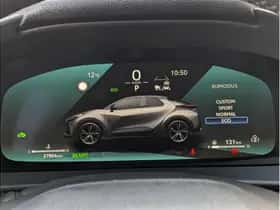 Toyota C-HR (2024) thumbnail 31