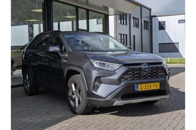 Toyota RAV4 (2019) thumbnail 5