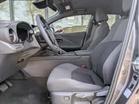 Toyota C-HR (2024) thumbnail 17
