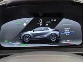 Toyota C-HR (2024) thumbnail 25